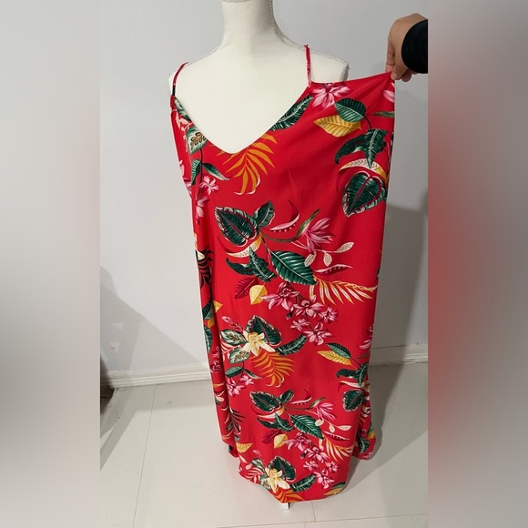 Old Navy Red and Green Spaghetti Strap Maxi Sundress - Picture 8 of 8